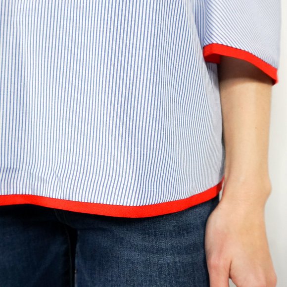 AFTER MARKET Seersucker Cold-Shoulder Top - Picture 2 of 7